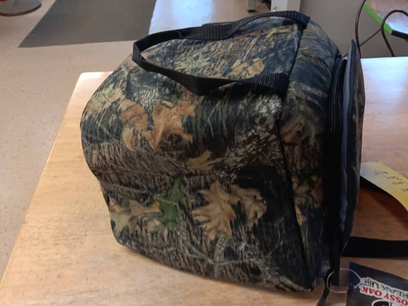 Mossy Oak John Deere Camo Bag