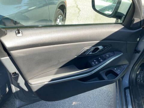 2023 BMW 3 Series 330e