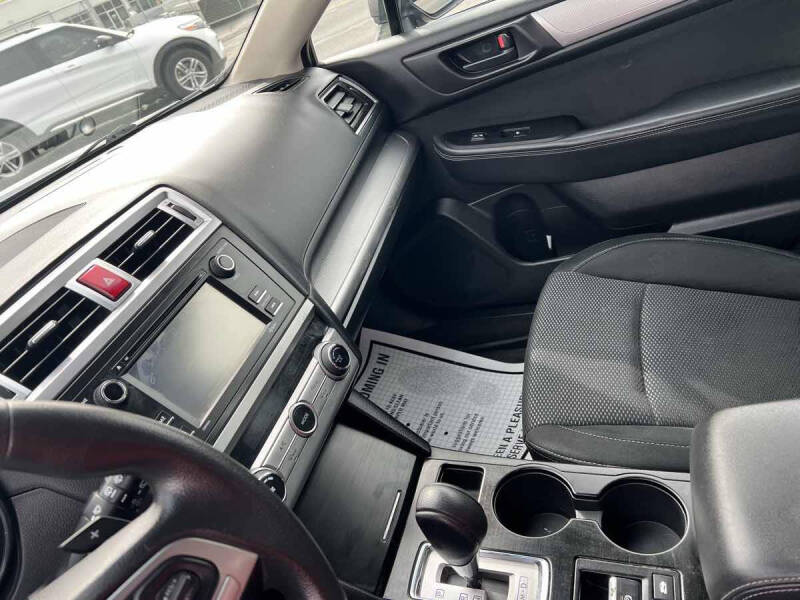 2017 Subaru Outback 2.5i