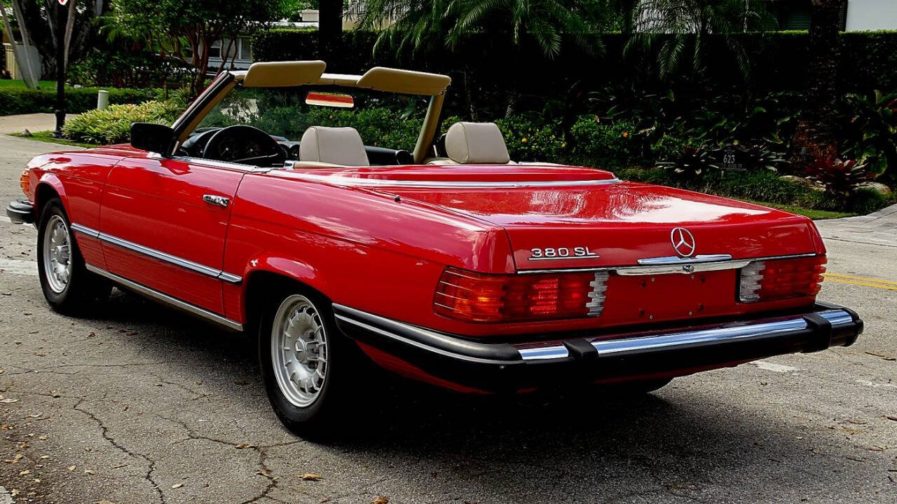 1985 Mercedes-Benz 380-Class 11