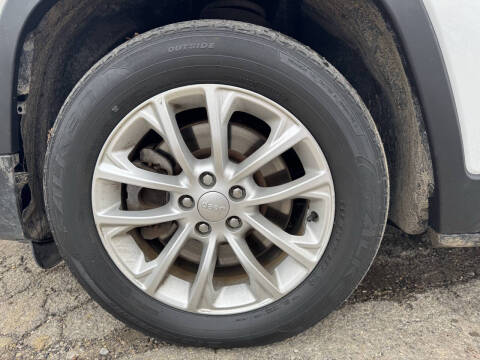 2019 Jeep Cherokee Latitude