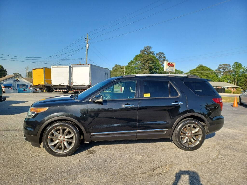 Black 2012 Ford Explorer XLT XLT 4dr SUV 2