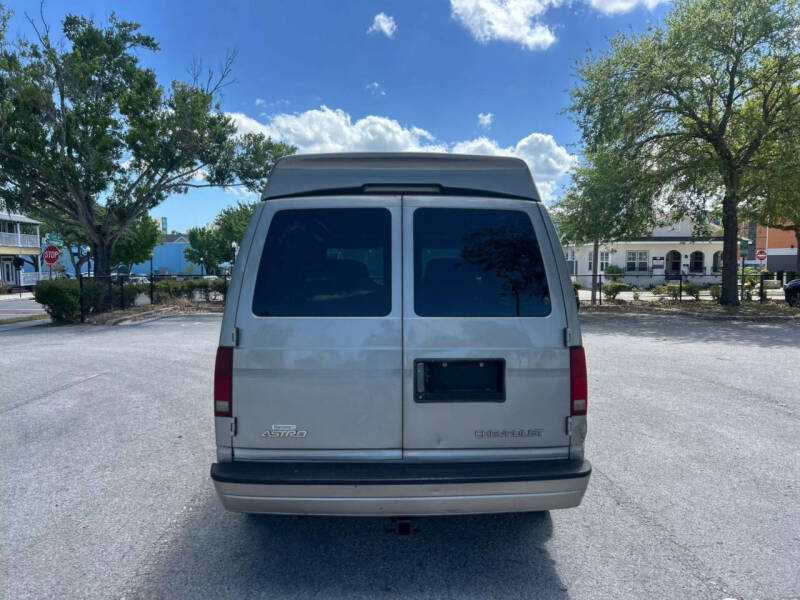 2004 Chevrolet Astro