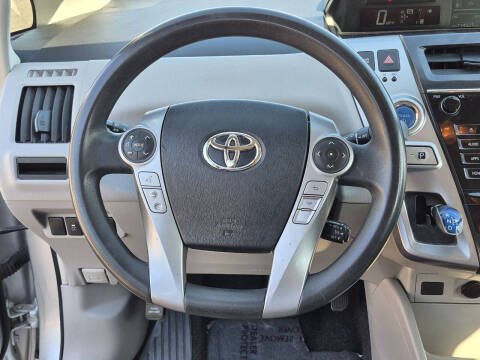 2015 Toyota Prius v Three