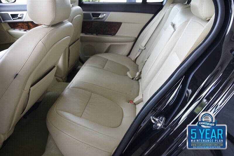 2011 Jaguar XF Premium