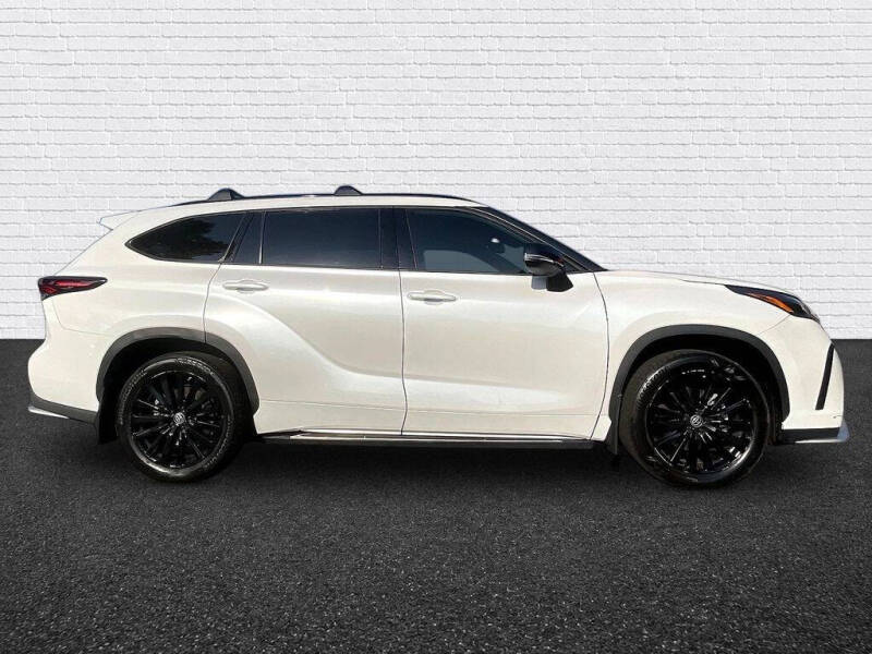 2024 Toyota Highlander XSE