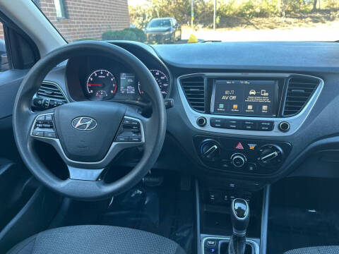 2020 Hyundai Accent SE