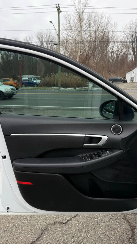 2022 Hyundai Sonata Hybrid Blue