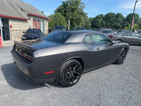 2022 Dodge Challenger SXT