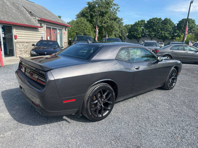 2022 Dodge Challenger SXT
