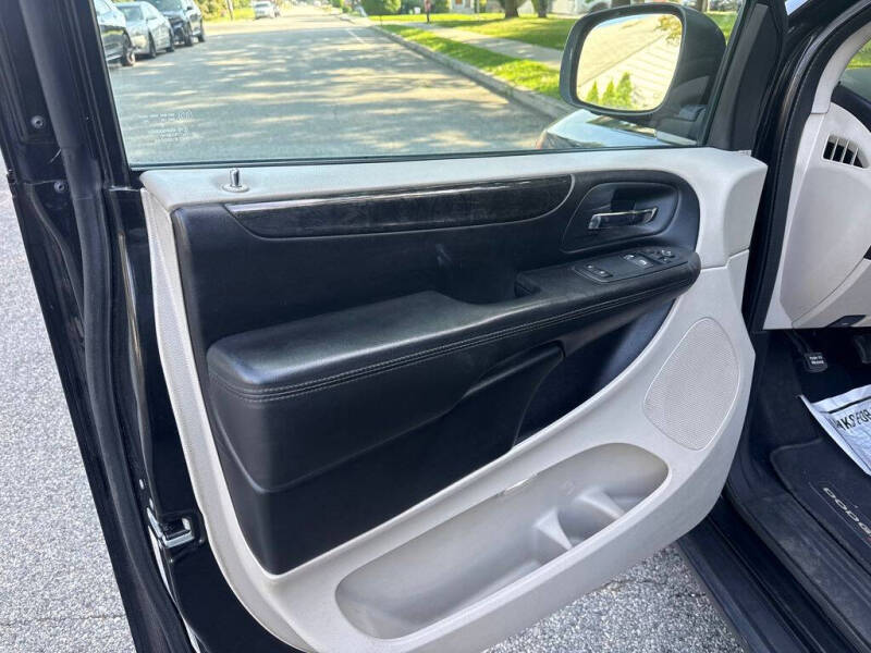 2013 Dodge Grand Caravan SE