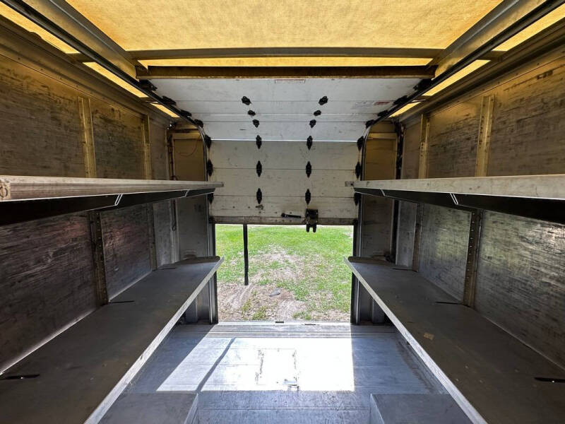 2022 Freightliner MT45 Chassis