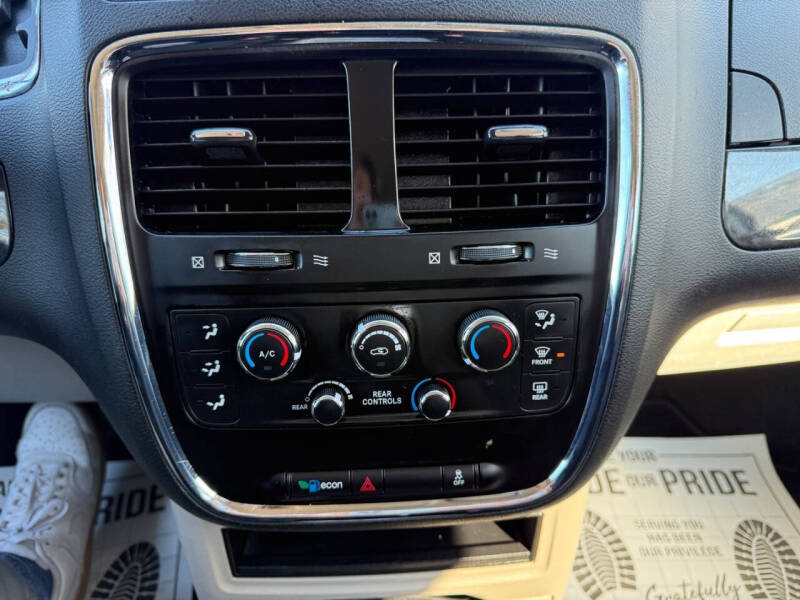 2015 Dodge Grand Caravan SE