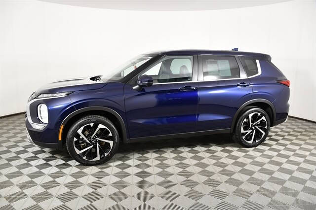 2022 Mitsubishi Outlander SE