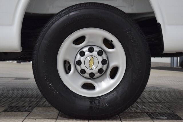 2025 Chevrolet Express 2500