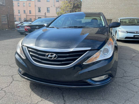 2013 Hyundai Sonata for sale at Alexandria Auto Sales in Alexandria VA