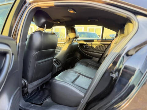2016 Ford Taurus SEL