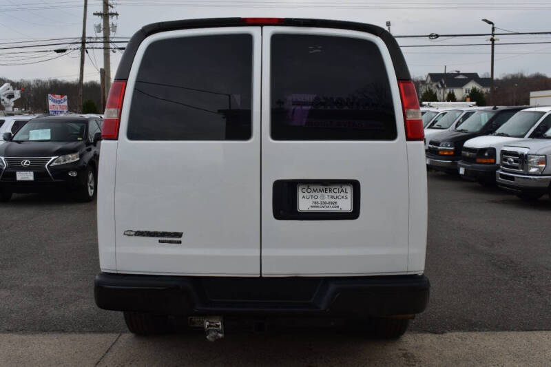 2013 Chevrolet Express Cargo Work Van photo 6