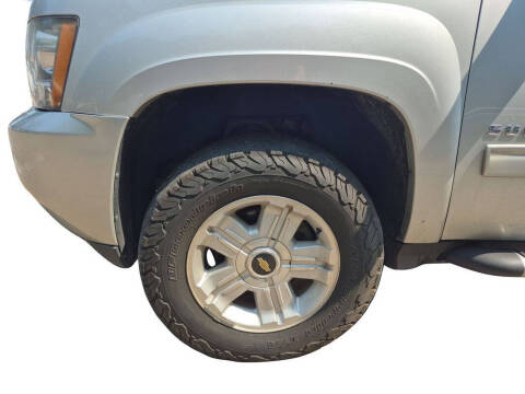 2011 Chevrolet Suburban LT