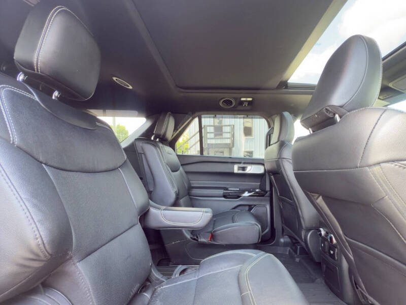 2023 Ford Explorer ST