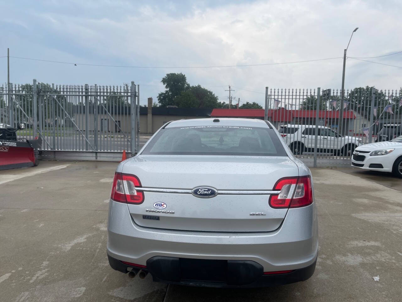 2011 Ford Taurus for sale at Alpha Auto Sales in Detroit, MI