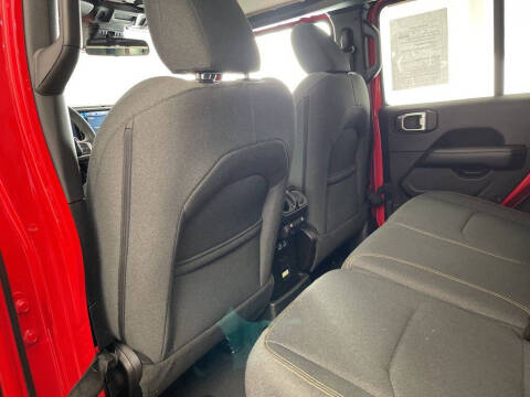 2024 Jeep Wrangler Sahara 4xe