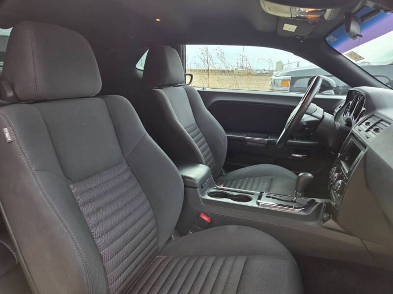 2014 Dodge Challenger SXT
