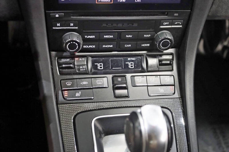 2018 Porsche 911 Carrera GTS