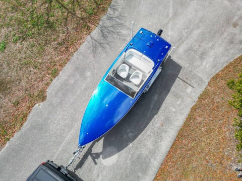 1994 Donzi Marine Classic 22