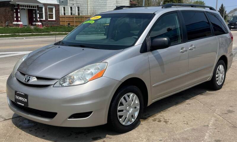 2006 Toyota Sienna for sale at Waukeshas Best Used Cars in Waukesha WI