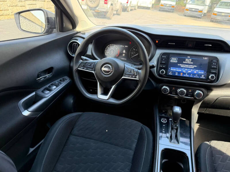 2023 Nissan Kicks SV
