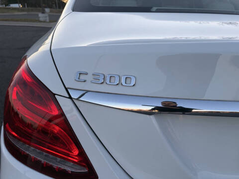 2017 Mercedes-Benz C-Class C 300 Luxury 4MATIC