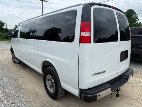 2025 Chevrolet Express LT 3500