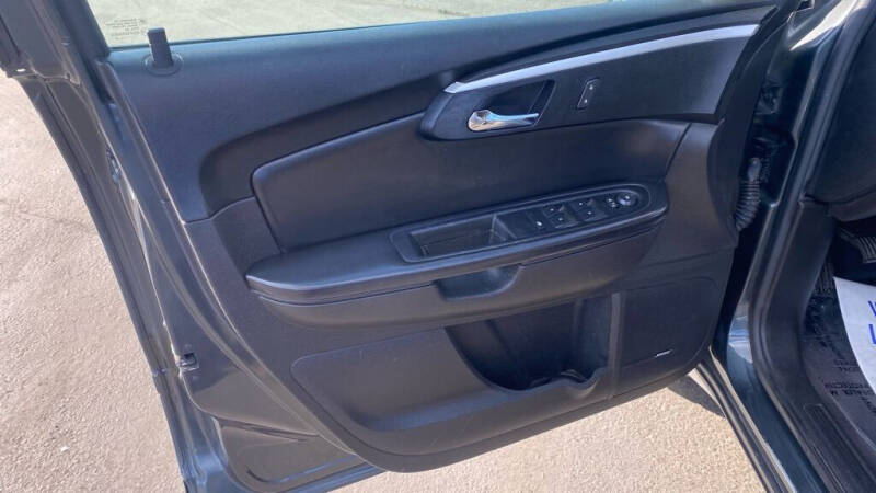 2010 Chevrolet Traverse LT