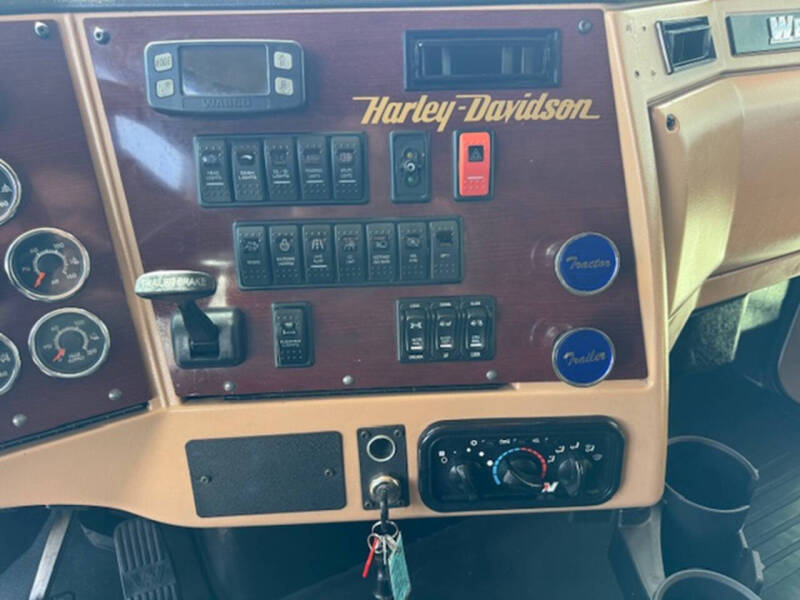 2022 Western Star 5700XE