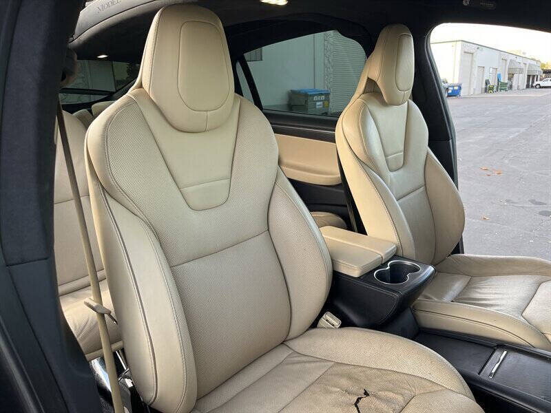 2016 Tesla Model X P90D