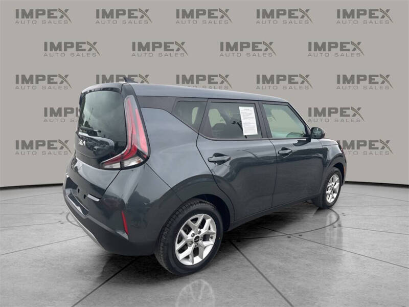2024 Kia Soul LX