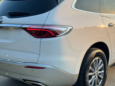 2024 Buick Enclave Essence