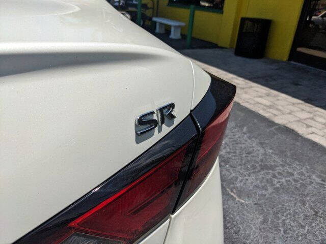 2019 Nissan Altima 8