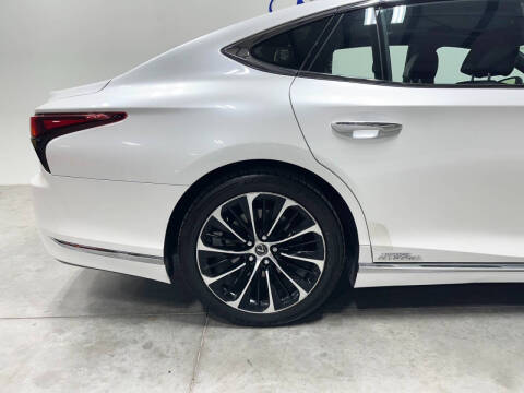 2022 Lexus LS 500h