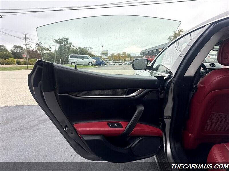 2015 Maserati Ghibli