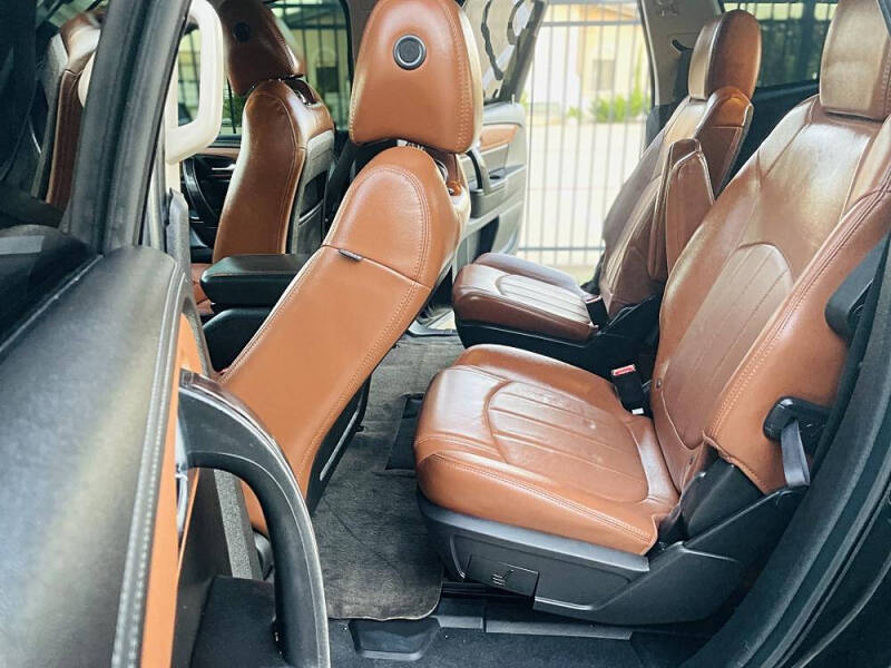 2016 Chevrolet Traverse LTZ