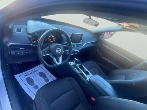 2021 Nissan Altima 2.5 SV