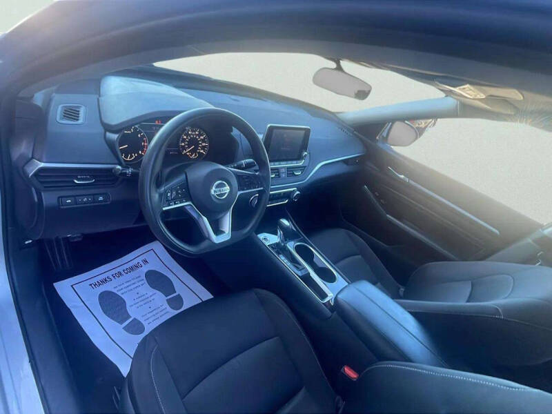 2021 Nissan Altima 2.5 SV