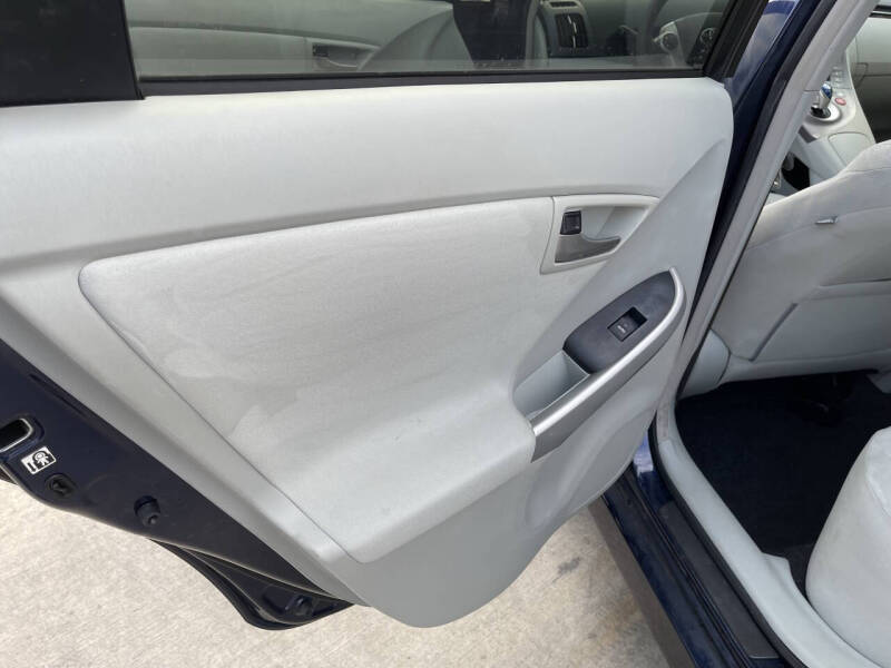 2012 Toyota Prius Two