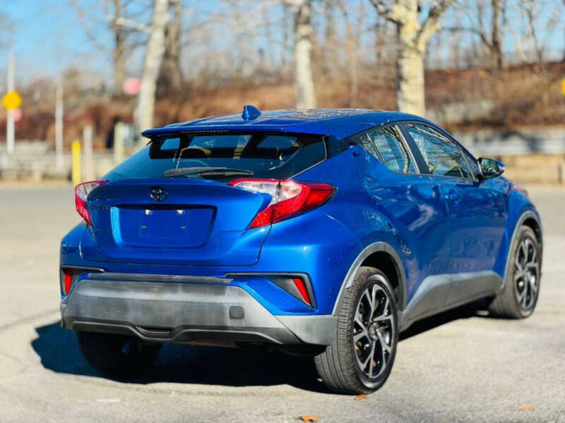 2020 Toyota C-HR XLE