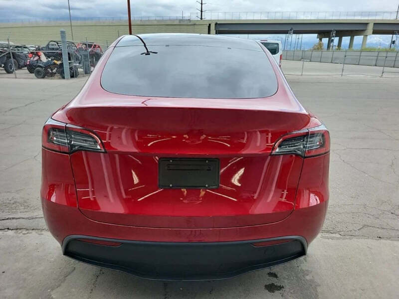 2024 Tesla Model Y Long Range