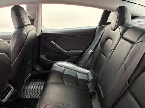 2019 Tesla Model 3 Standard Range Plus