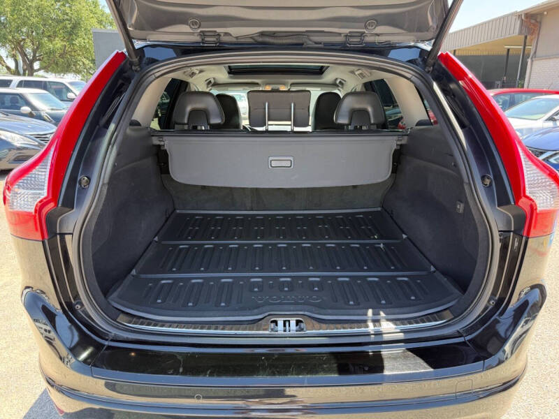 2016 Volvo XC60 T6 Drive-E Platinum
