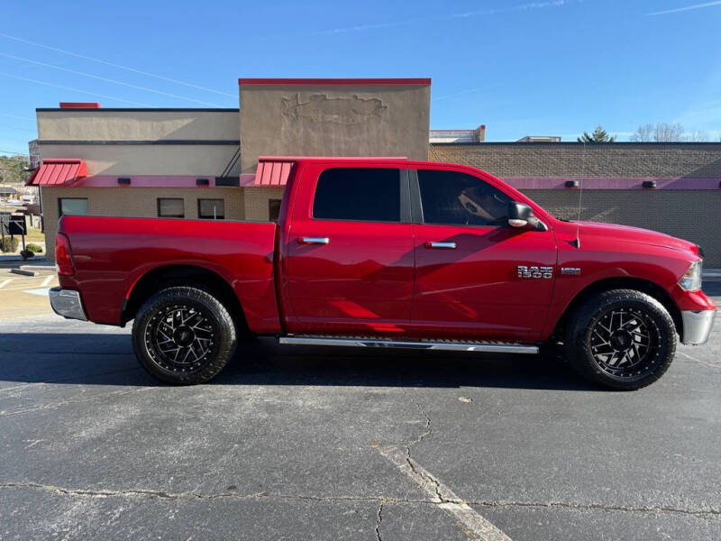 2018 RAM 1500 SLT